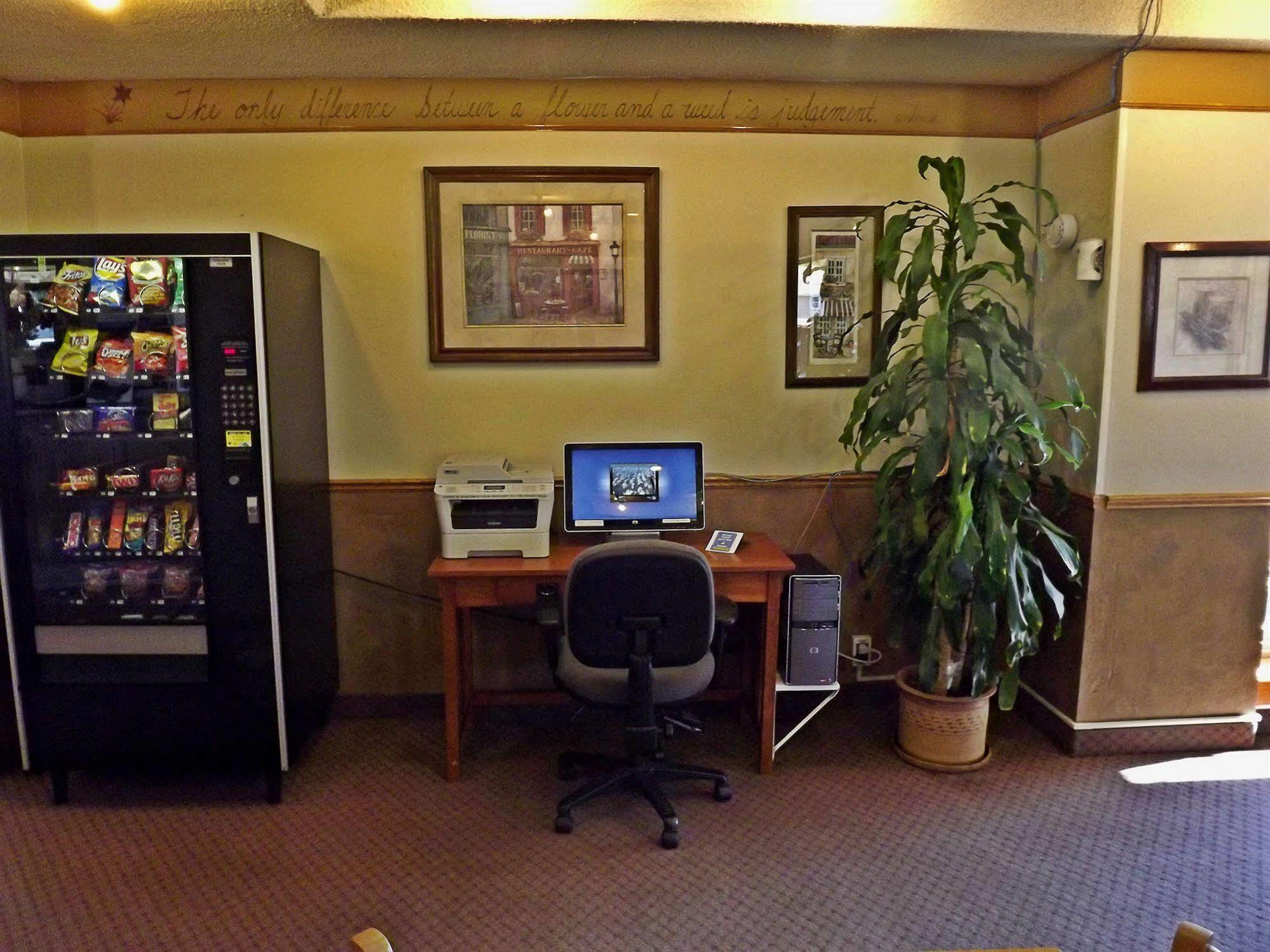 Travelodge By Wyndham Kalispell Zewnętrze zdjęcie
